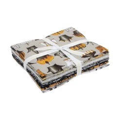 Queen Of We'en 1-Yard Bundle Black